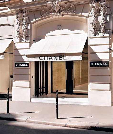 dove trovare chanel ùa bari|Store Locator .